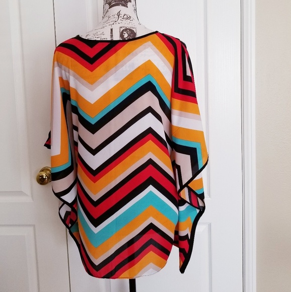 2 for $30 Sami & Jo Boho Chevron Patterned Tunic - Picture 2 of 4